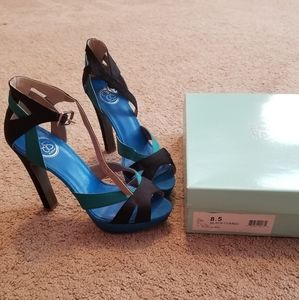 Size 8.5 Jessica Simpson Strappy Heels